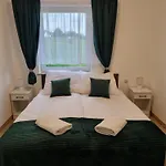 Jelen Pod Grapom
