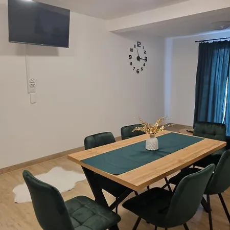 Jelen Pod Grapom * Banska Nizna