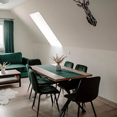 Jelen Pod Grapom 公寓 *